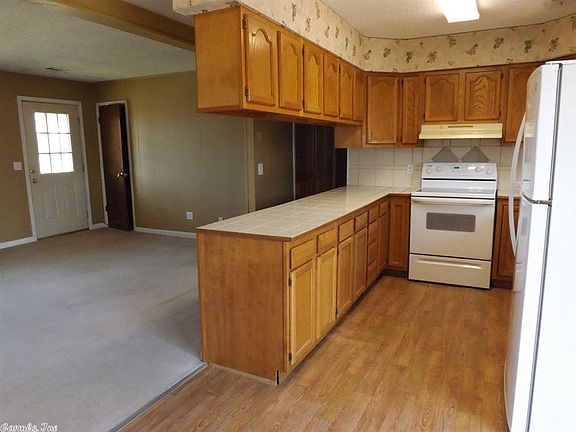 3rd image of 31 Hondo Cir