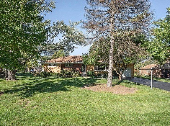 Beautiful neighborhood, quiet and friendly!