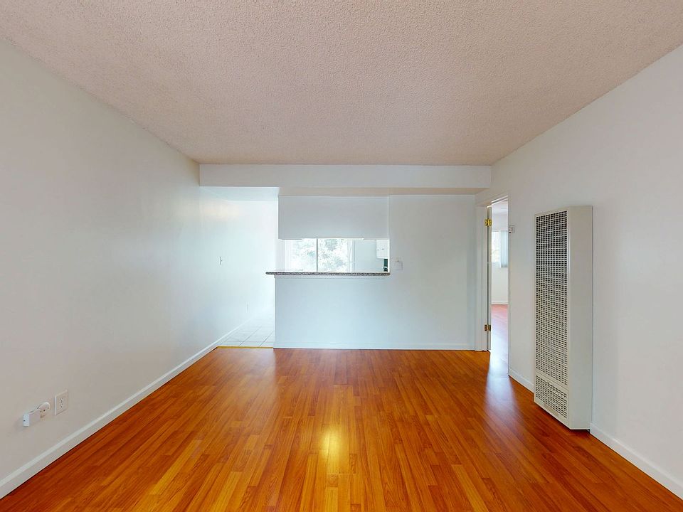 1st image of 1155 College View Dr APT D