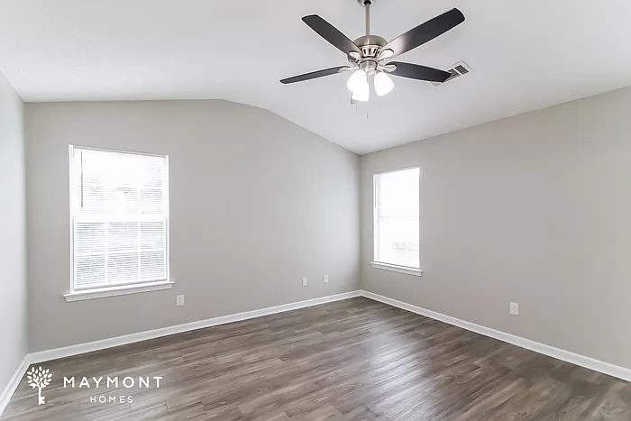 5803 Waggoner Ct — Photo 10