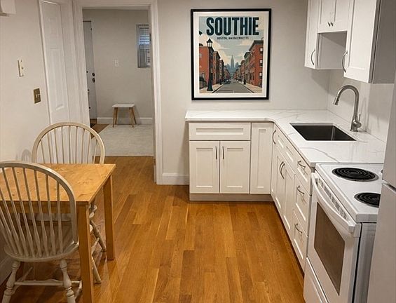 2nd image of 292 K St #B