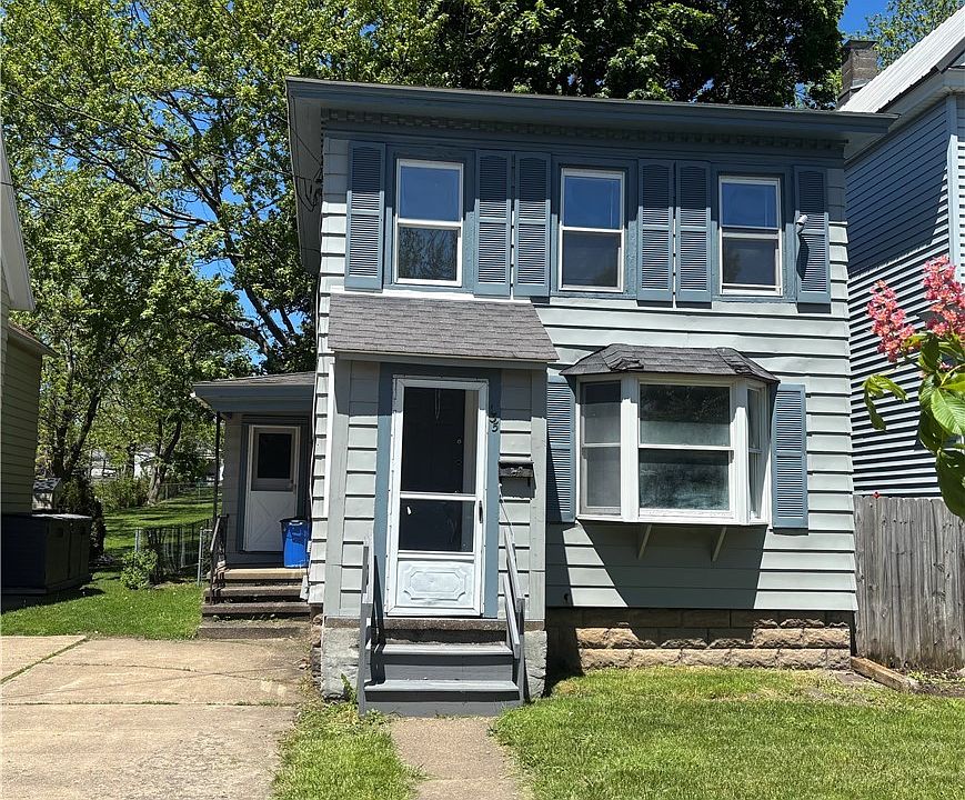 1st image of 135 W Mohawk St