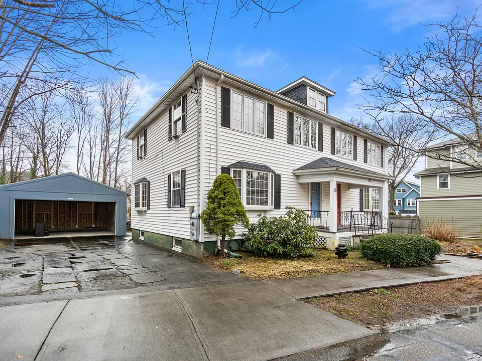 15 Loveland Rd