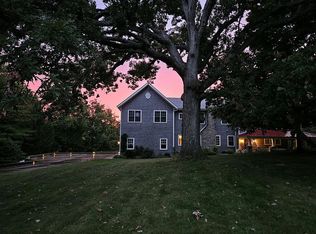 2930 Blackstone Dr, Decatur, IL 62522