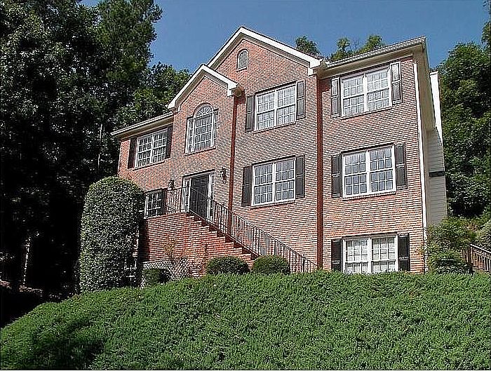 1st image of 925 Yukon Dr