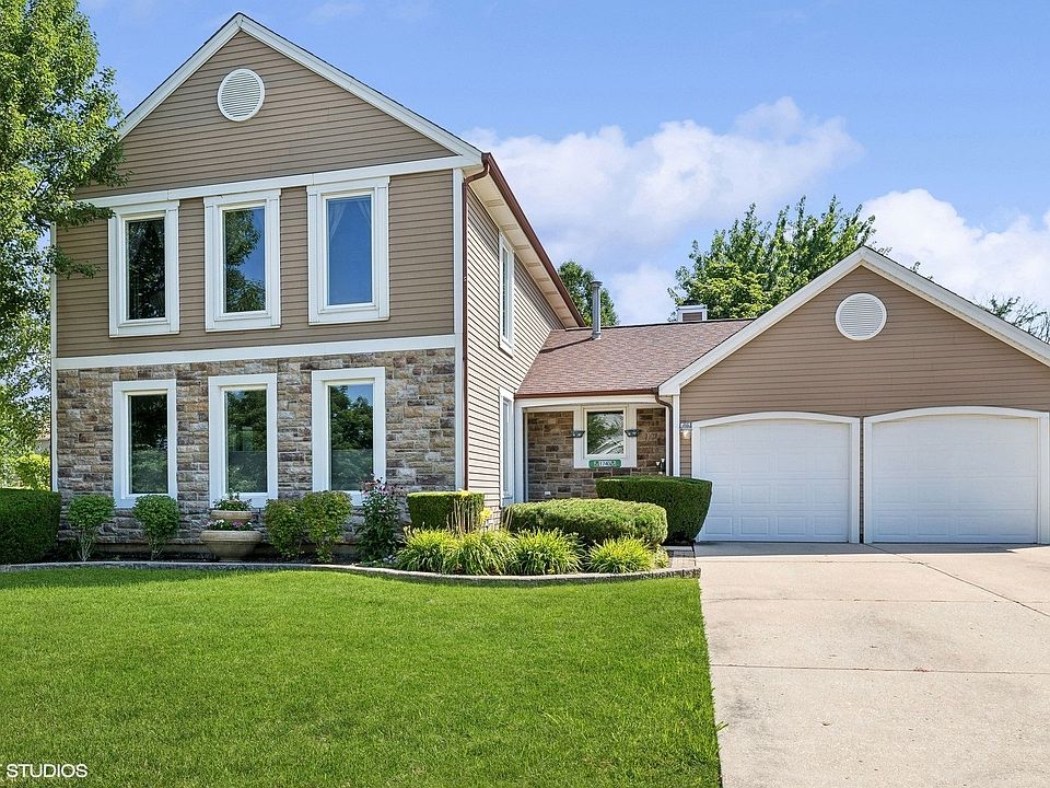 1st image of 1740 Pebblewood Ln