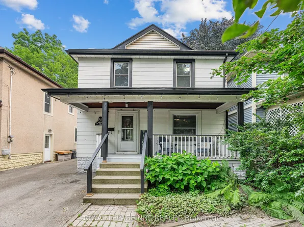 88 Chaplin Ave, Saint Catharines, ON L2R 2E7