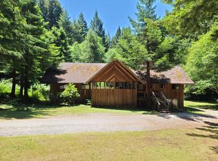 450 Burnt Stump Ln, McKinleyville, CA 95519