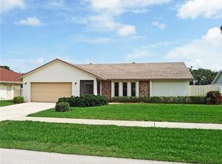 4192 Woods End Rd, Boca Raton, FL 33487