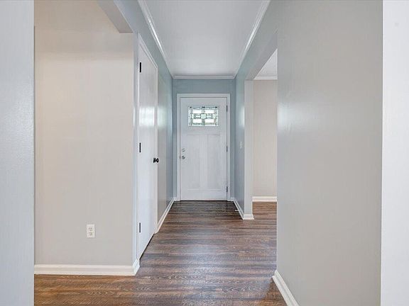 3rd image of 647 Fields Ave