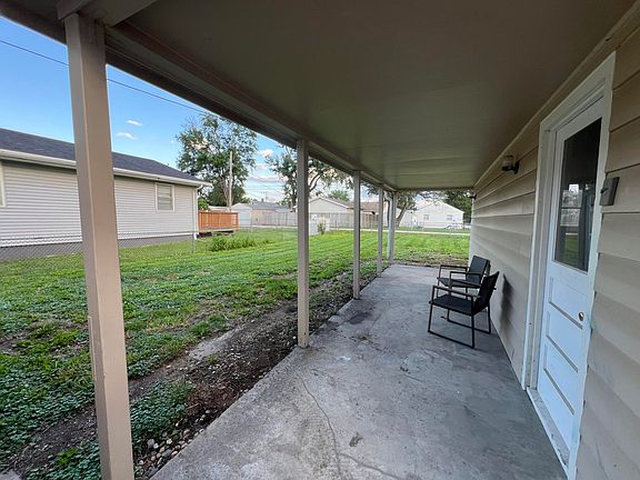 3rd image of 3515 7th Ave