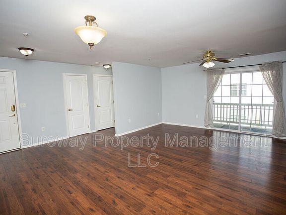 2nd image of 87 Highbridge Ln #87