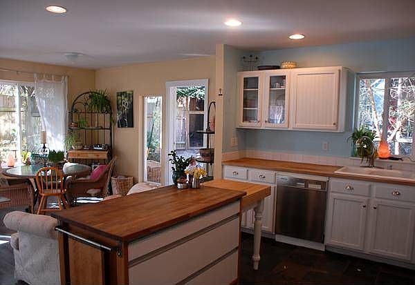 Kitchen area
