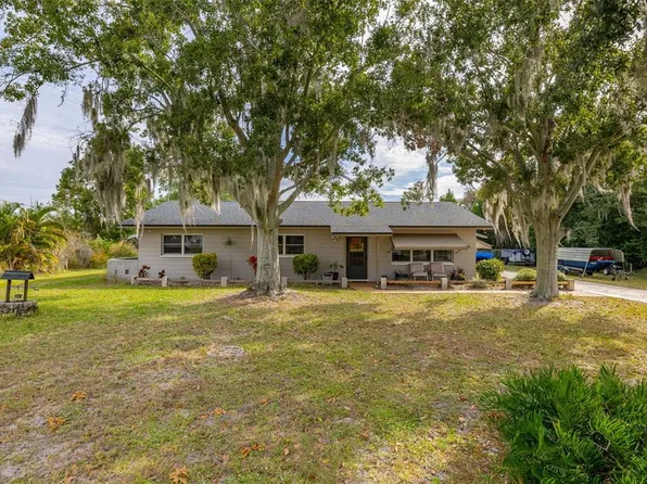 4 Pine St, Lake Placid, FL 33852