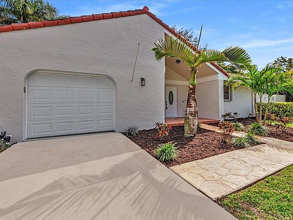 4th image of 2945 Azalea Drive