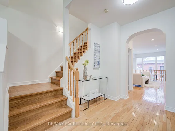 13 Sharon Lee Dr, Markham, ON L6C 2J6