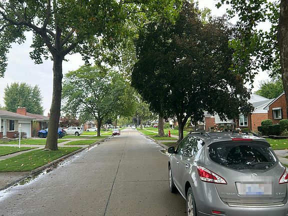 4th image of 31134 Fairfield Dr