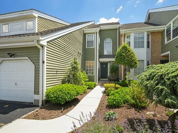 2nd image of 241 Crescenzi Ct