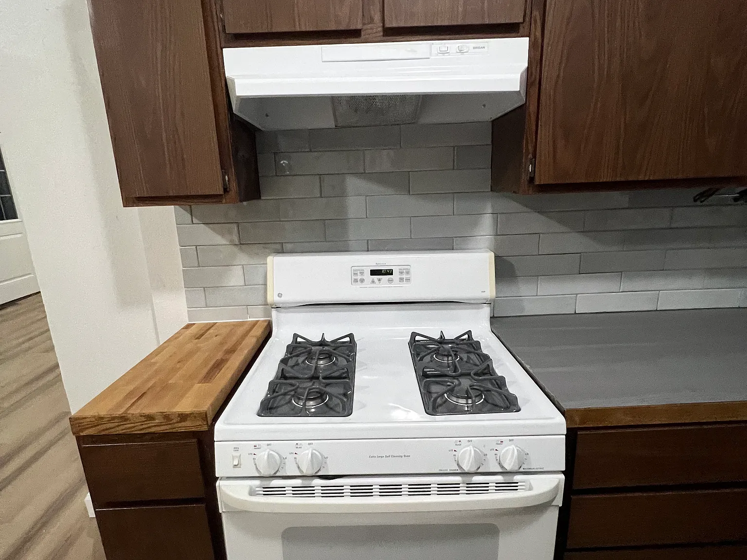 3 bed, 800 sqft, $1,700 — Photo 4