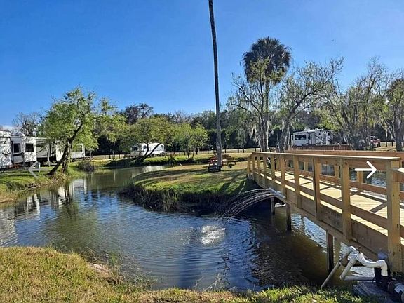 4th image of 937 Sabal Palm Dr #921