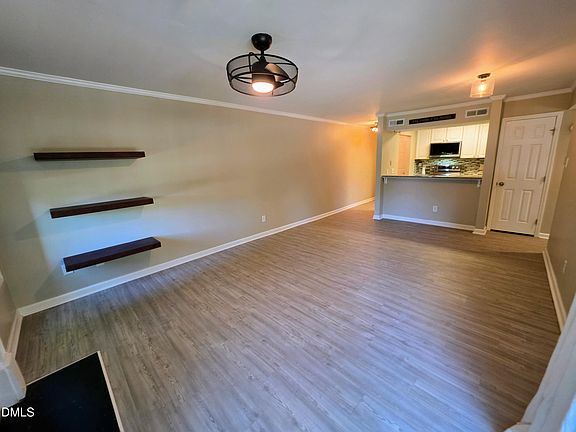 5th image of 3803 Chimney Ridge Pl APT 4