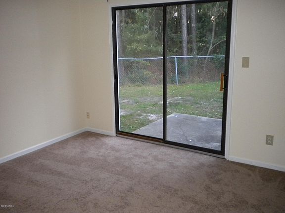 3rd image of 1913 Rolling Ridge Dr