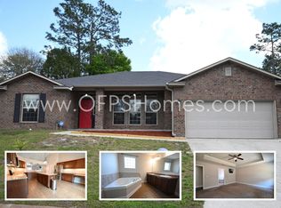 4521 Hermosa Rd, Crestview, FL 32539