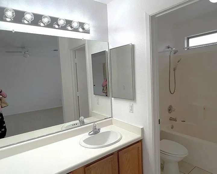 8501 W Hazelwood St — Photo 18