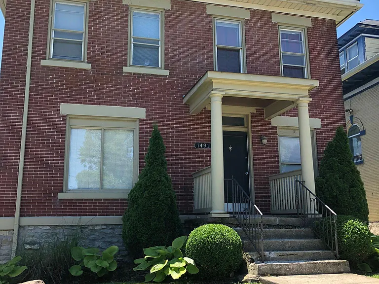 1495 Madison Ave — Photo 13