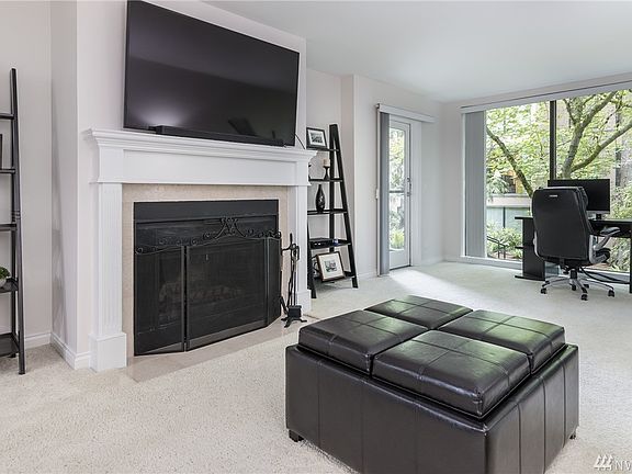 4th image of 15508 Country Club Dr SE #A-18