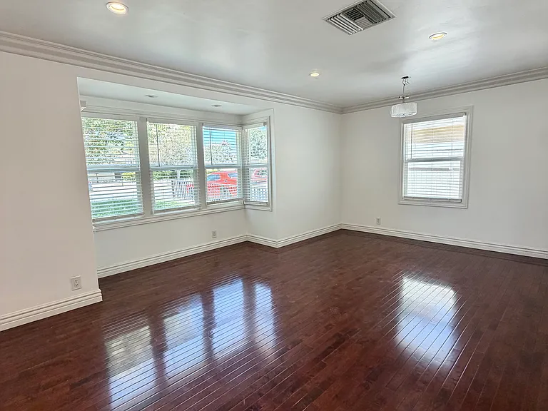 14354 Hatteras St — Photo 4
