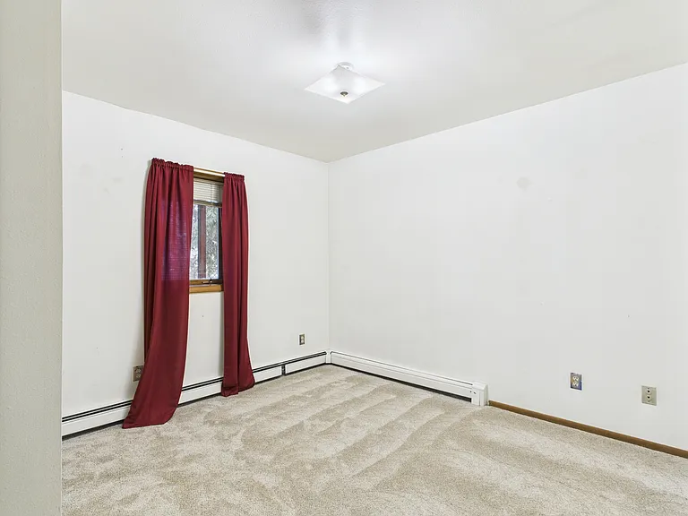 109 Cary Ave — Photo 14