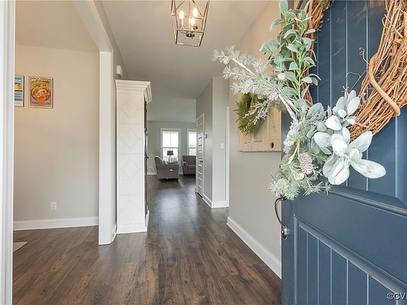 5th image of 8504 Chippingford Ln