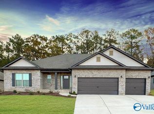 190 Clift Creek Dr, Madison, AL 35757