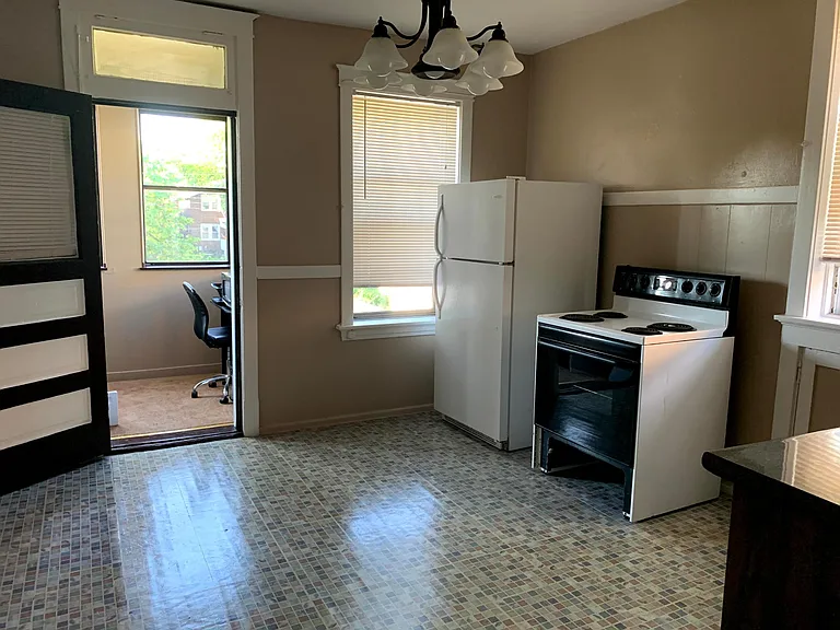 3647 Keokuk St #2E — Photo 4
