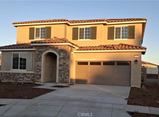 223 Oakton Ct, Hemet, CA 92543