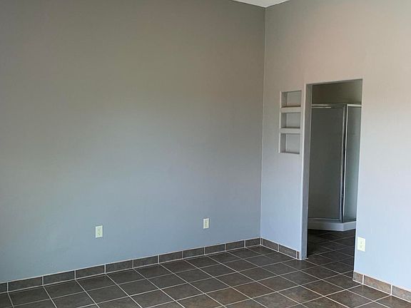 5th image of 4725 N Parrott Ln