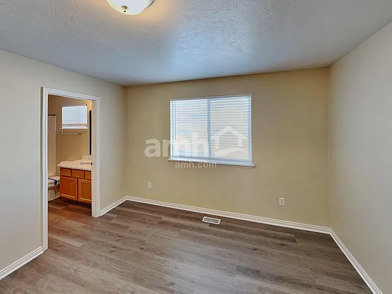 1265 E Loafer View Dr — Photo 8