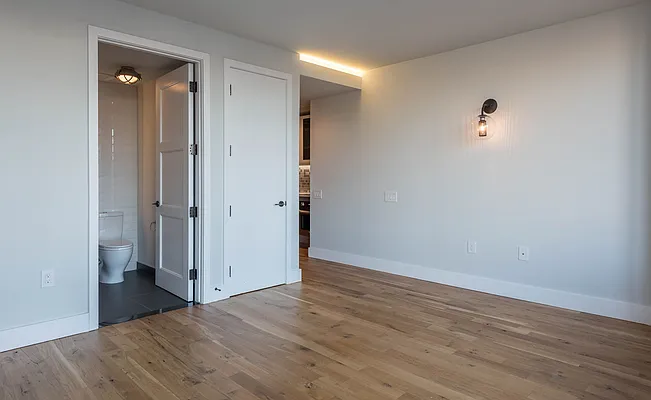 Rented by Nooklyn NYC LLC | media 17