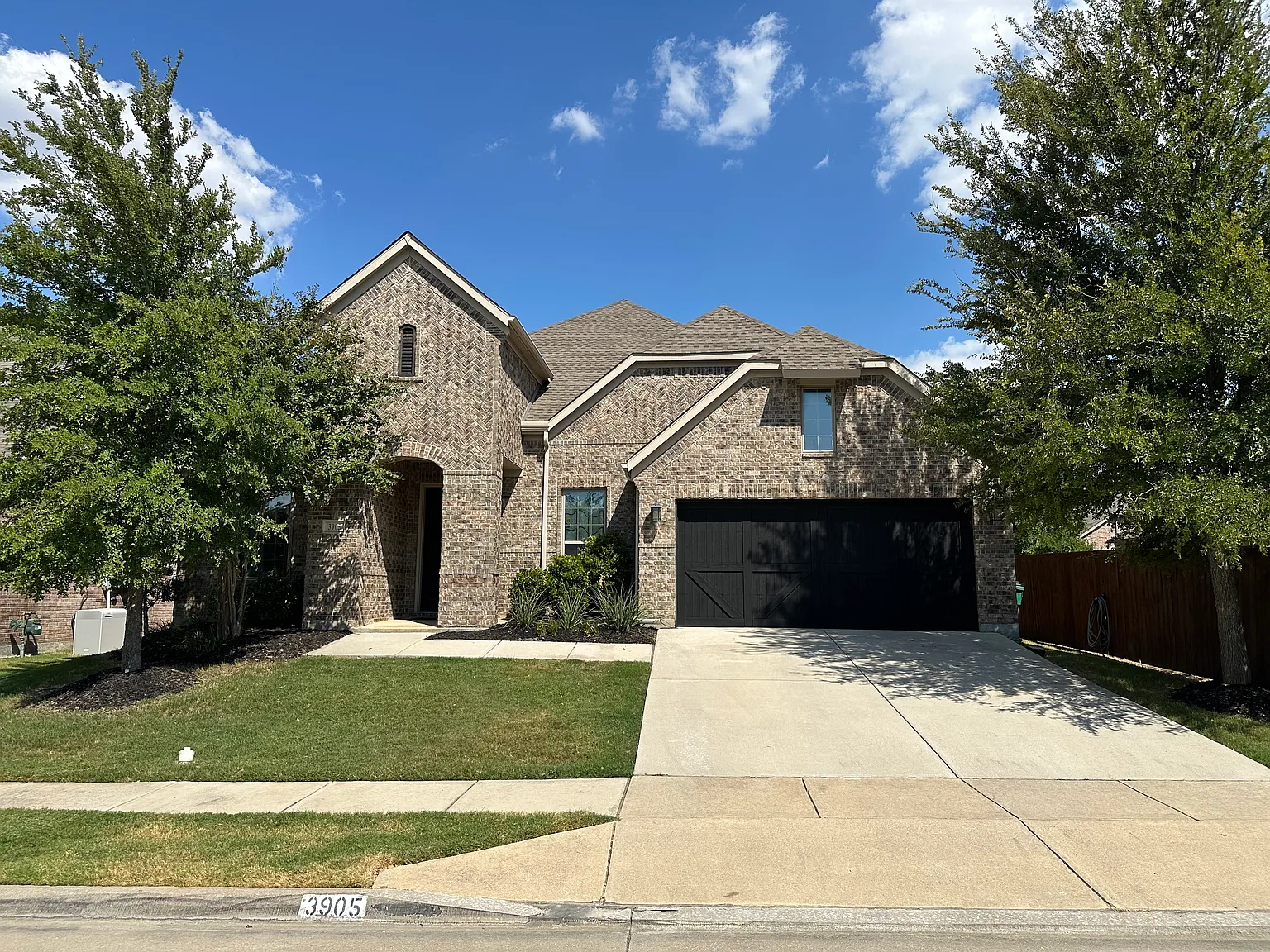 4 bed, 2623 sqft, $3,395 — Photo 1