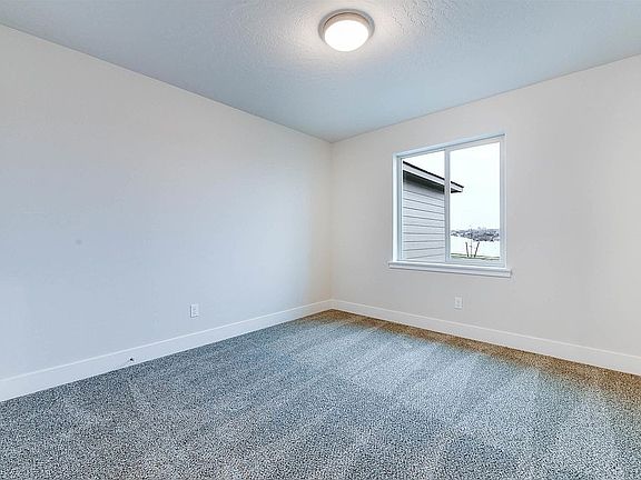 3rd image of 6084 W 30th Pl