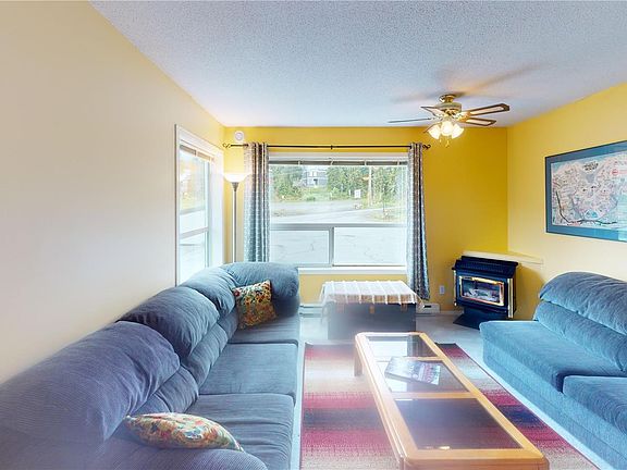3rd image of 1105 Henry Rd #101