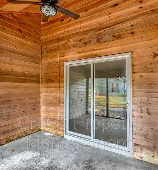 4419 Great Oak Dr — Photo 16