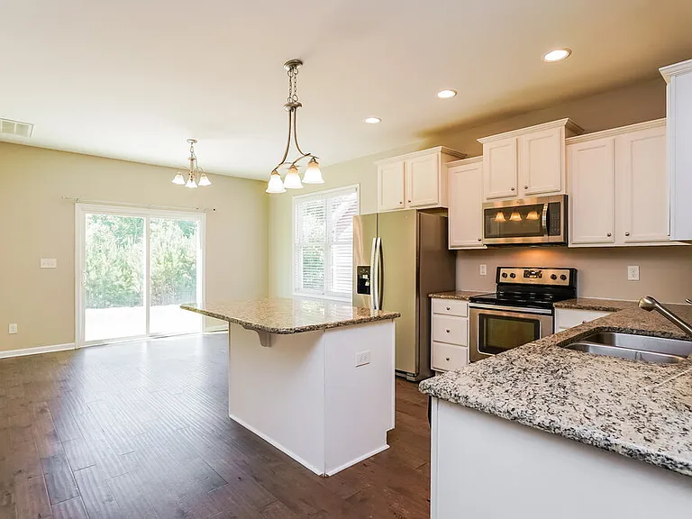 229 Lanier Pl — Photo 7