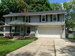 1140 Scott St, Maumee, OH 43537