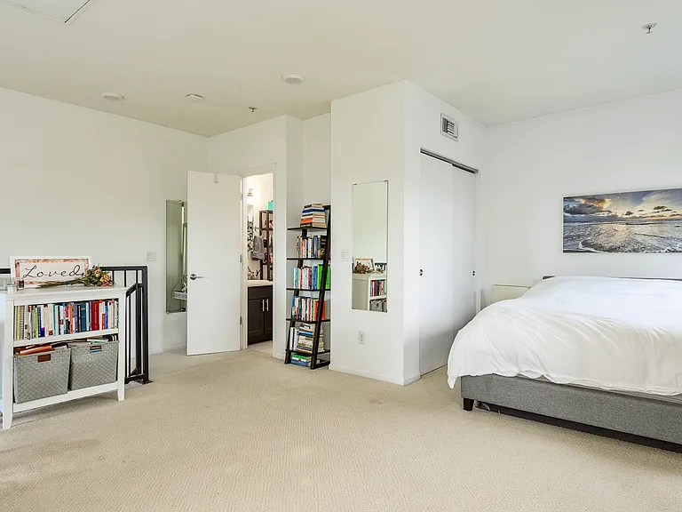 2034 W 31st Ave — Photo 16