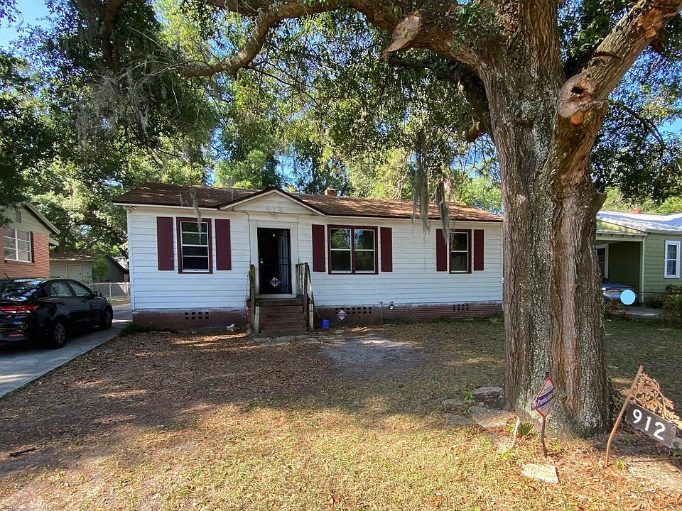 1st image of 912 Stark St
