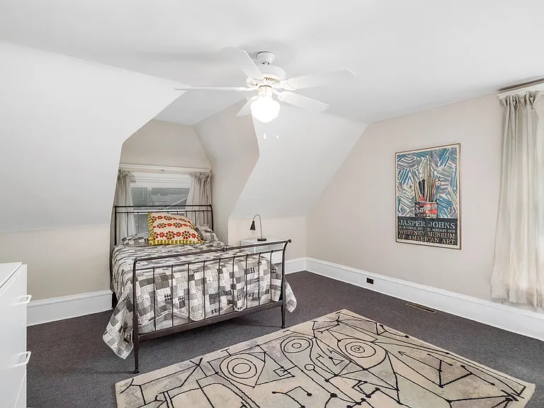 4388 McPherson Ave — Photo 30