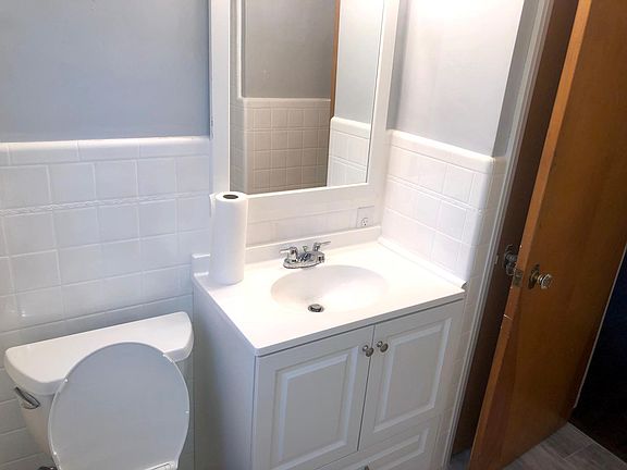 Main floor bath