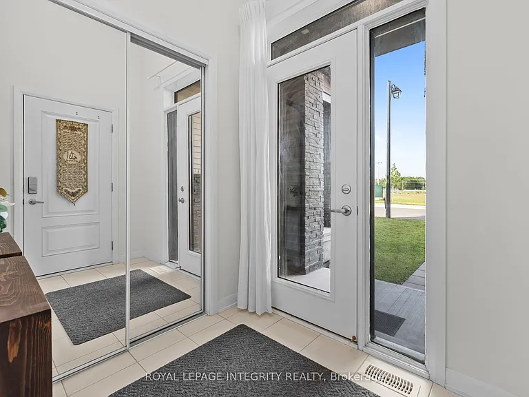 43 Finglas Ct — Photo 2